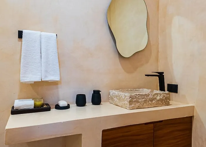2 Bedrooms, Rooftop & Pool At La Veleta * Tulum