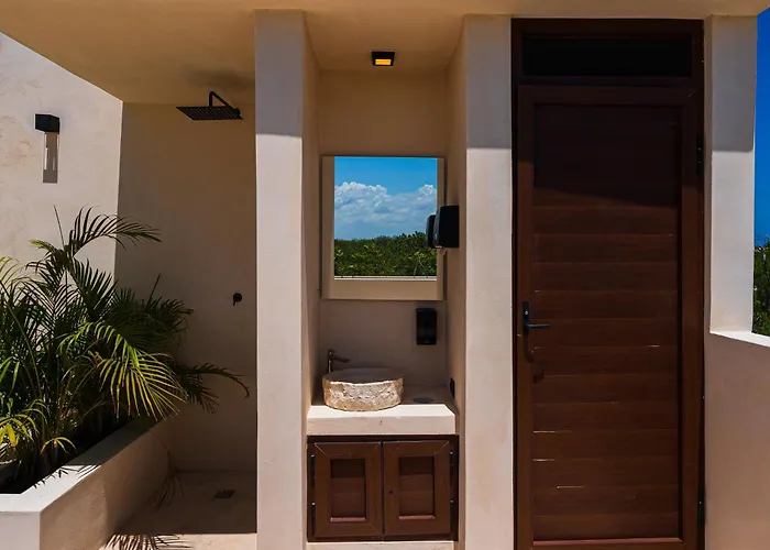 2 Bedrooms, Rooftop & Pool At La Veleta Tulum